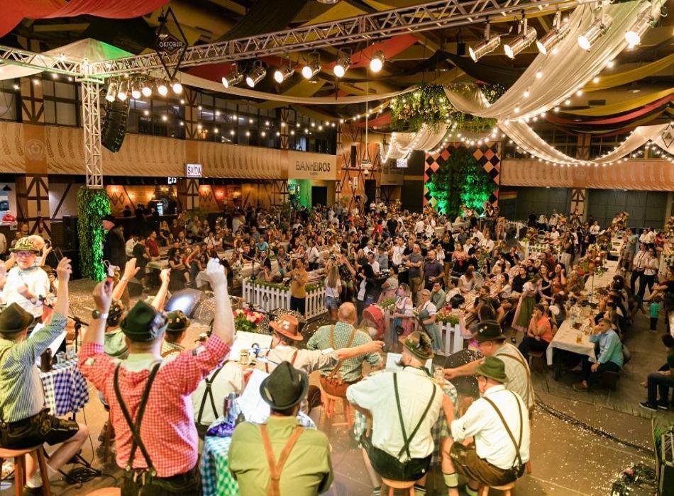 Quartos Proximos A Oktoberfest, Em Blumenau Exterior photo